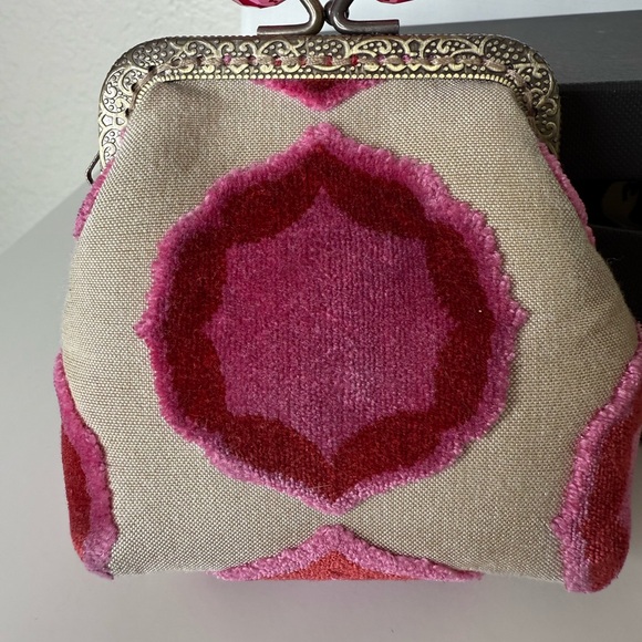 Nina Pink and Cream Patterned Clutch - Picture 9 of 11
